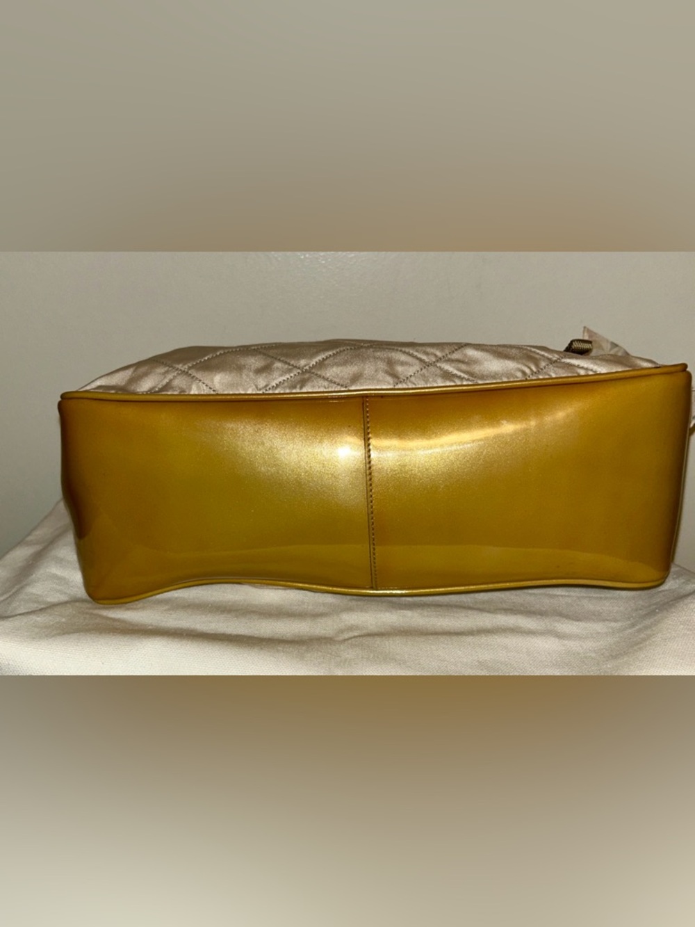 Authentic Vintage Prada Nylon tessuto Enamel Beige Shoulder Bag. Homemade Twilly - Picture 8 of 14